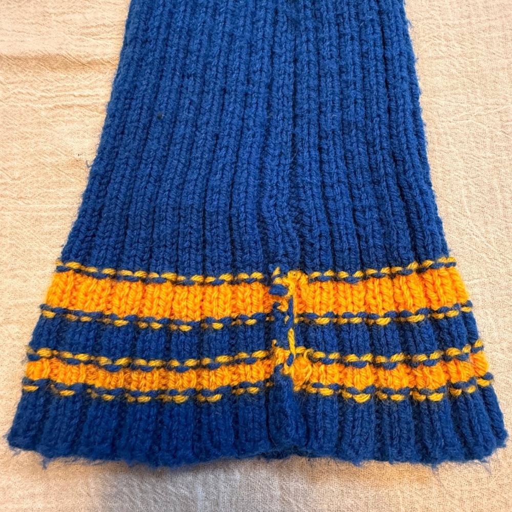 Vintage Knit‎ Beanie Hat Blue Orange Striped Bobble Hat Winter Warm - Picture 3 of 6